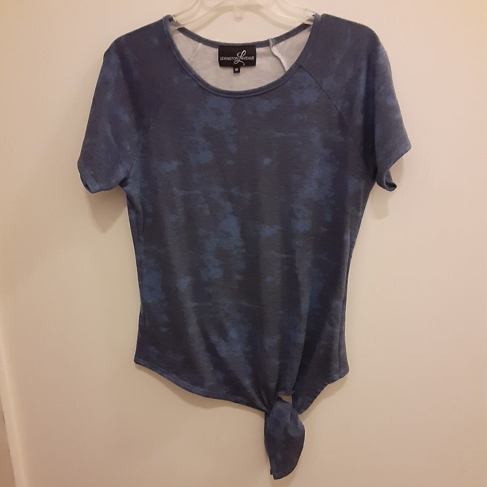 Lexington Avenue (M) Blue Top w/Short Sleeves, Scoop Neck & Tie @ Bottom Left